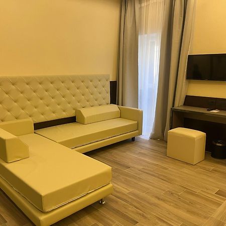 Jr Hotels Bocconi Milano Exterior foto