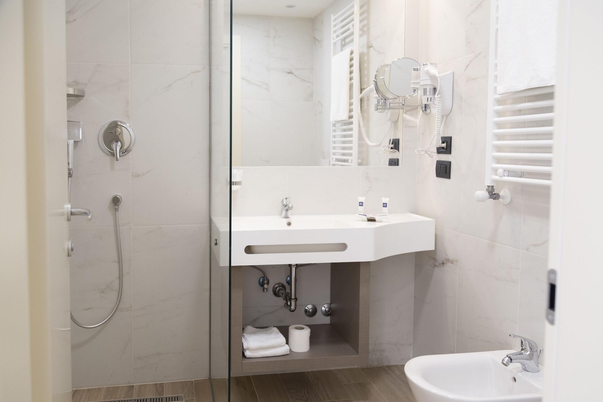 Jr Hotels Bocconi Milano Exterior foto
