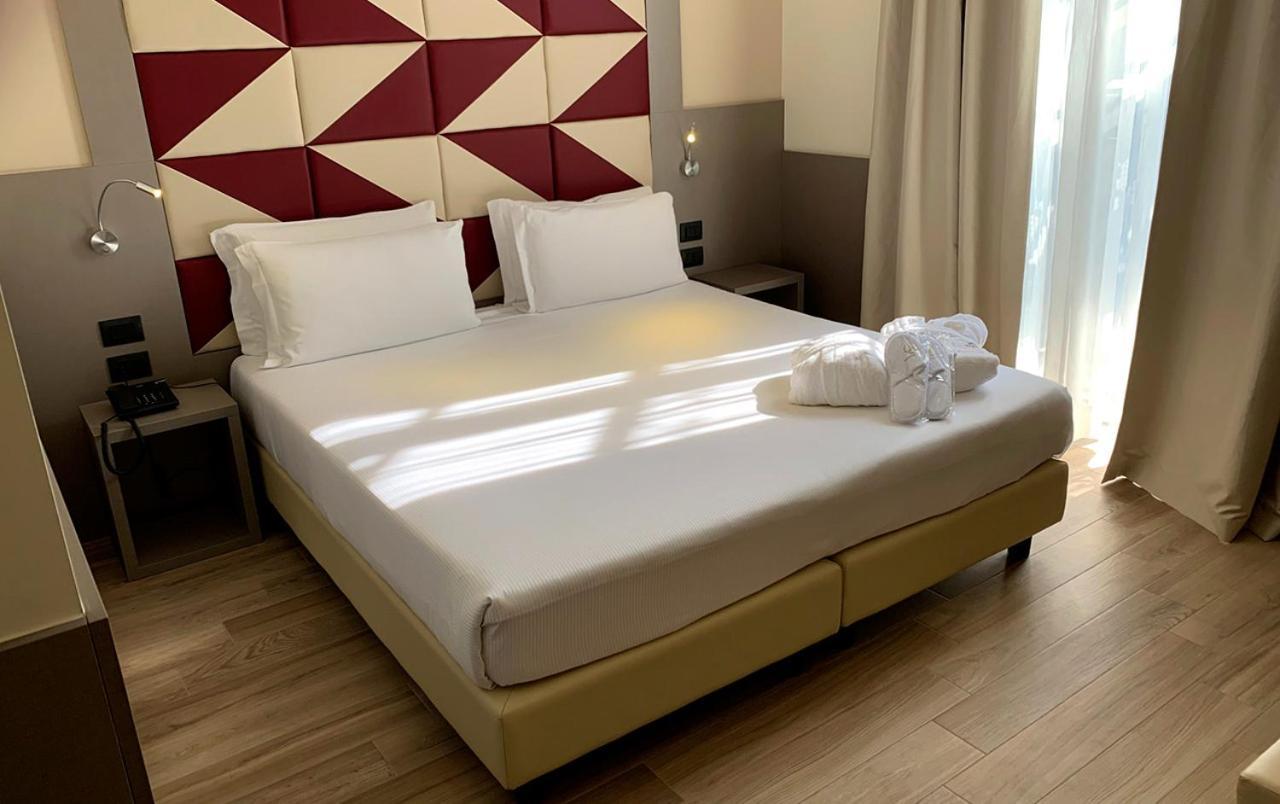 Jr Hotels Bocconi Milano Exterior foto