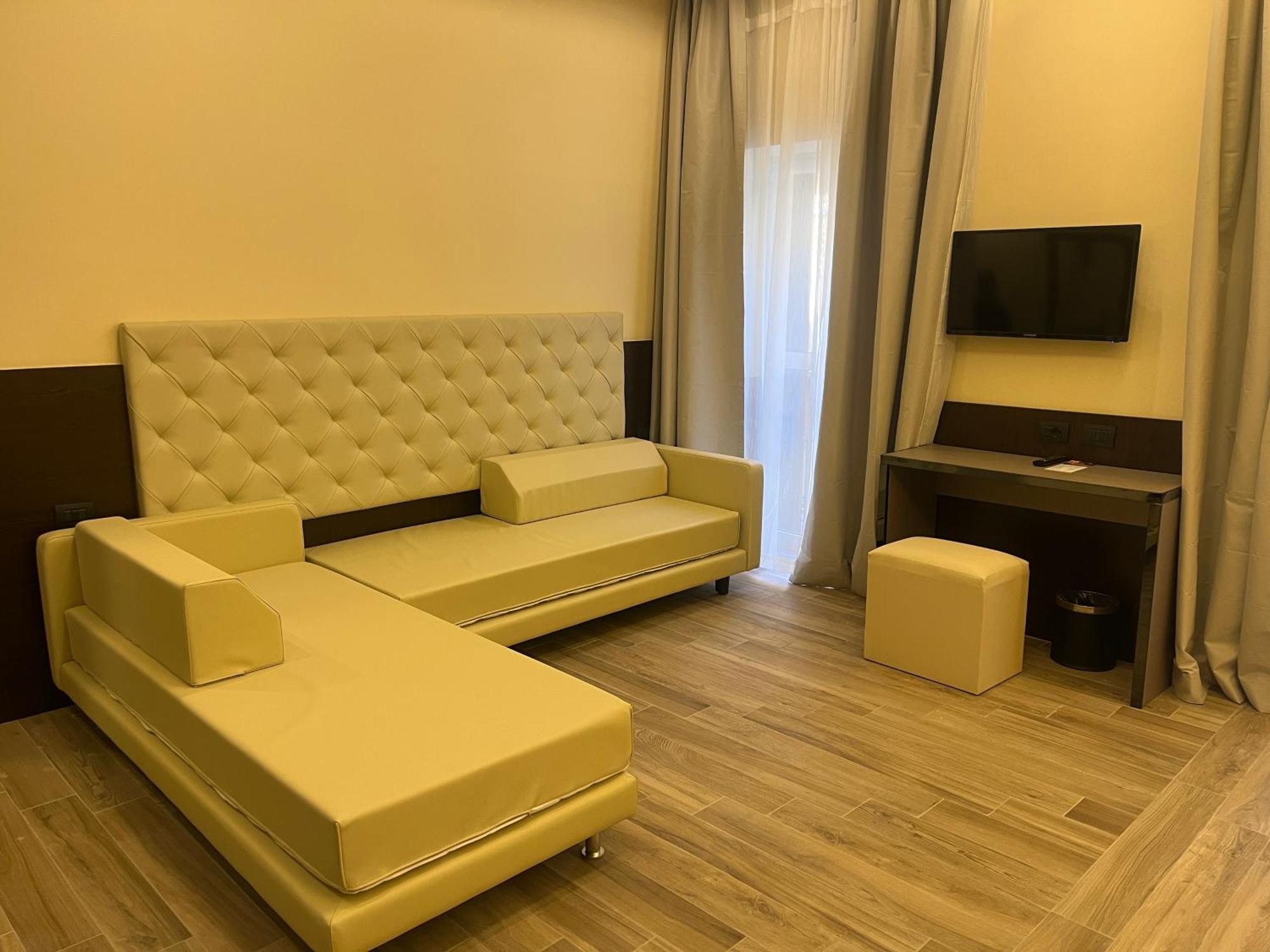 Jr Hotels Bocconi Milano Exterior foto