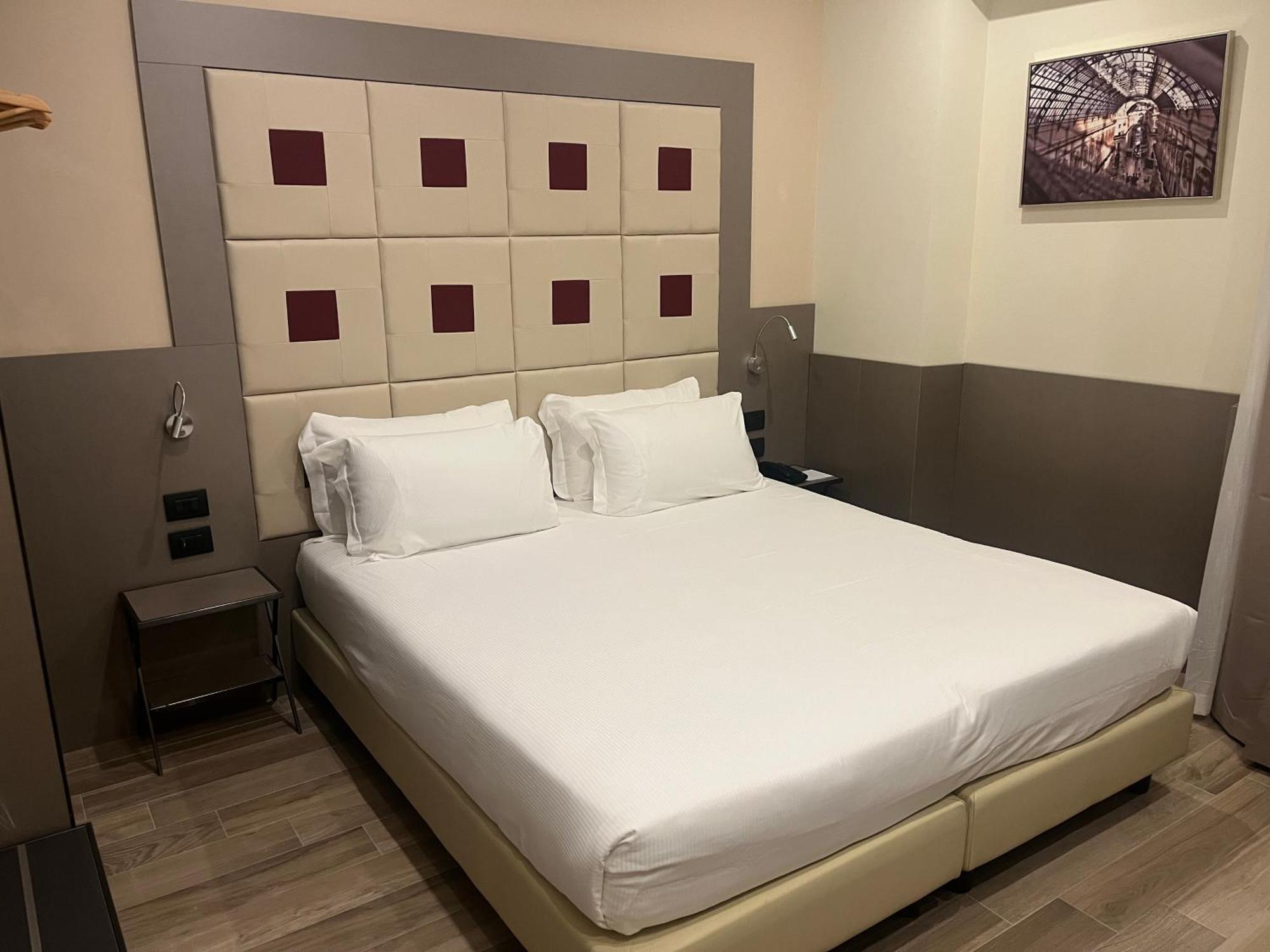 Jr Hotels Bocconi Milano Exterior foto