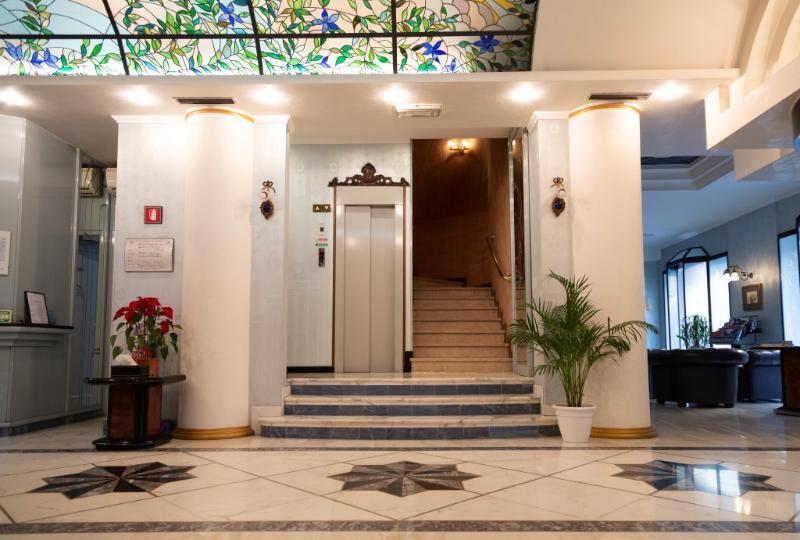 Jr Hotels Bocconi Milano Exterior foto